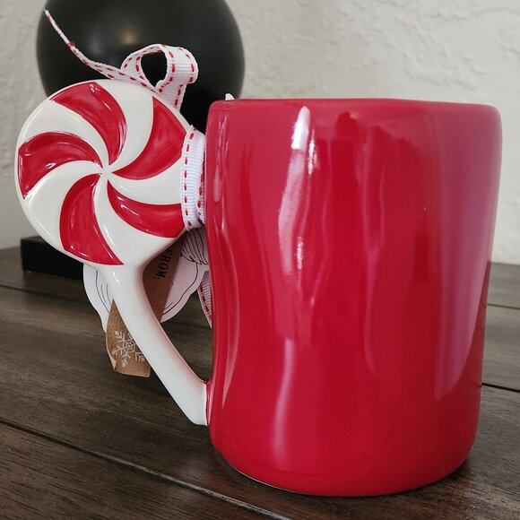 *NEW* Rae Dunn Merry Christmas Mug - Picture 2 of 4